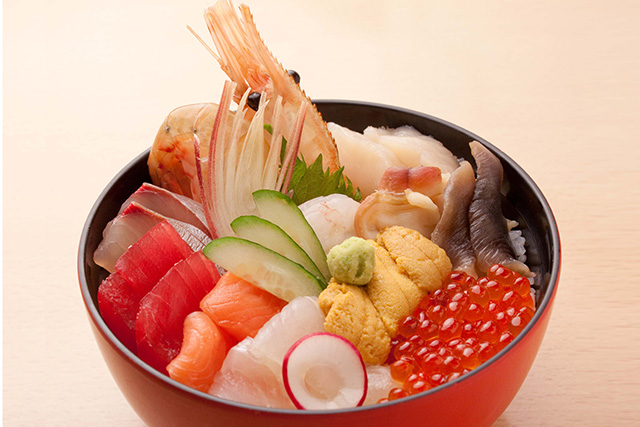Omakase Kaisen-don (seafood bowl)